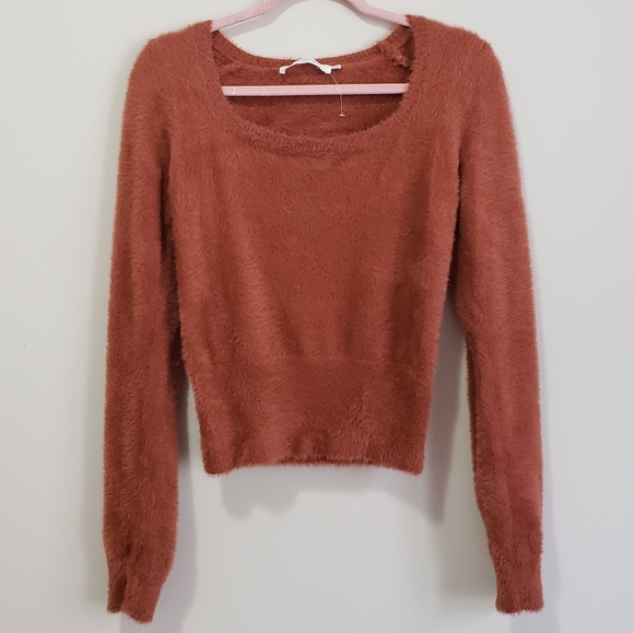 ASTR the label fuzzy square neck cropped sweater - Picture 3 of 7